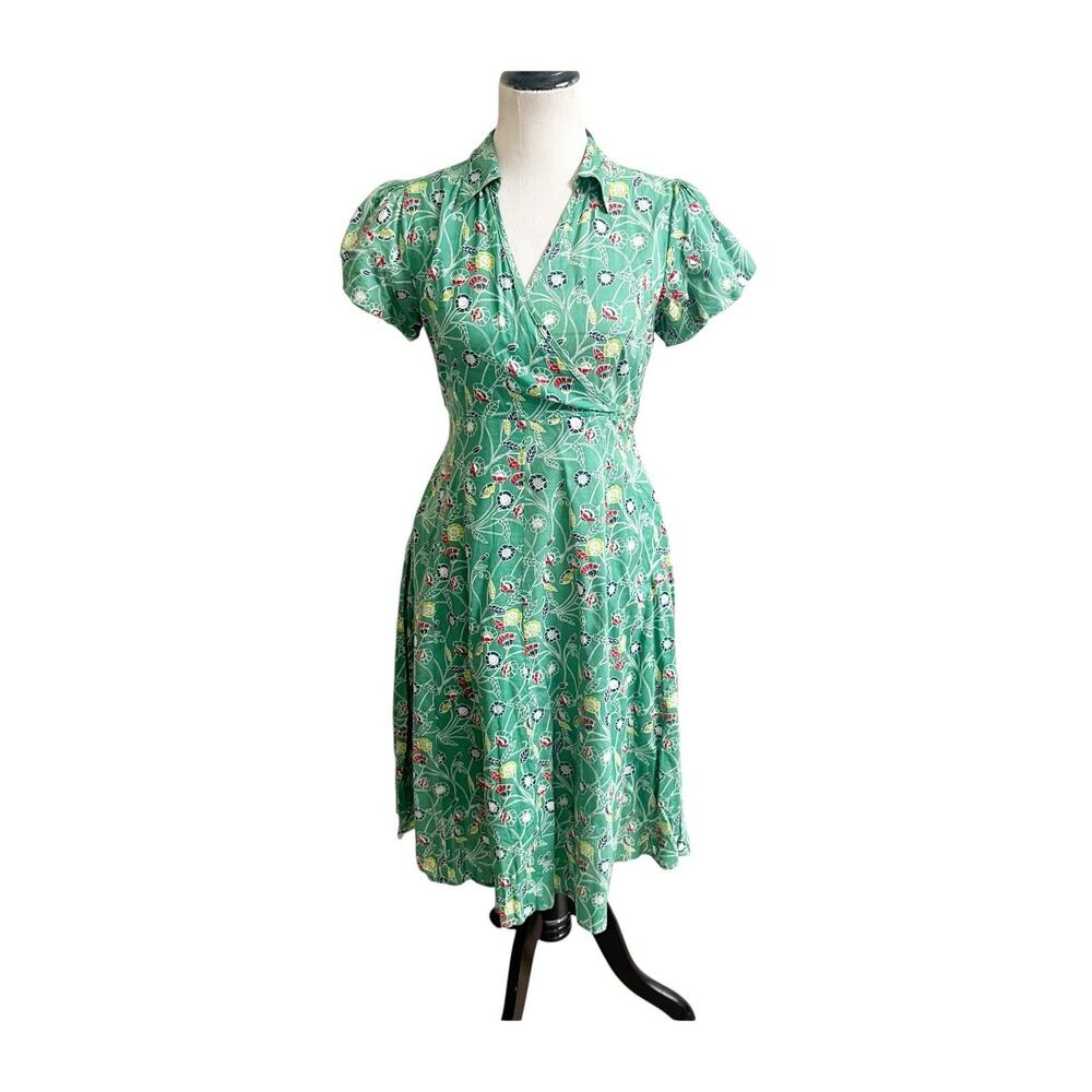 Granada Vintage Wrap Dress Green Floral Size Size 6 Collared Grandmacore Garden